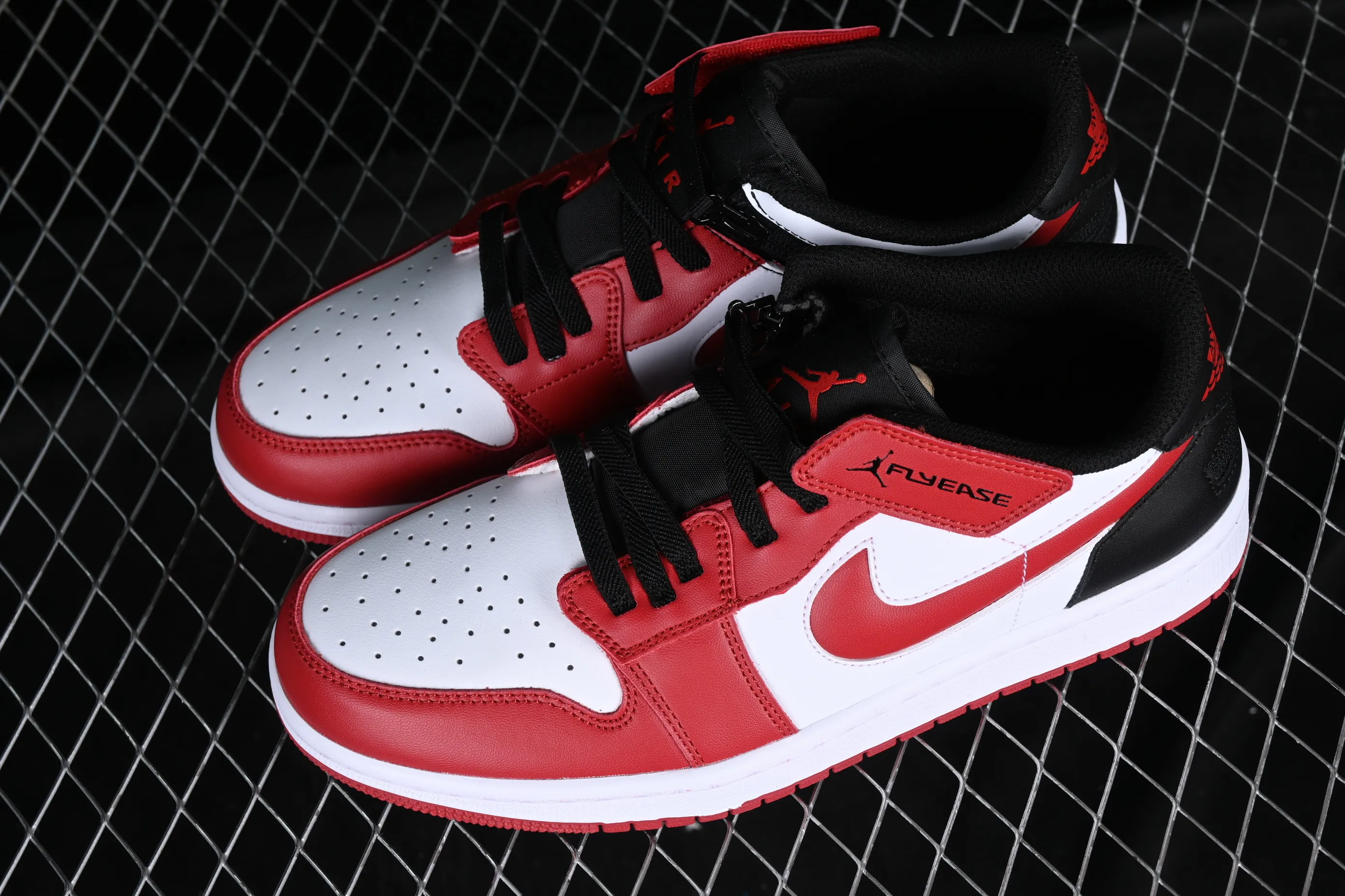 All categories Air Jordan Jordan series basketball shoes Air Jordan 1 Low Air Jordan 1 Low FlyEase "Gym Red" AJ1 Joe 1 Chicago Red New low-top basketball shoes DM1206-163